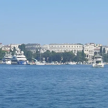 Kascuni A3 Hébergement de vacances